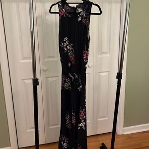 Wide leg flower jumpsuit with tie